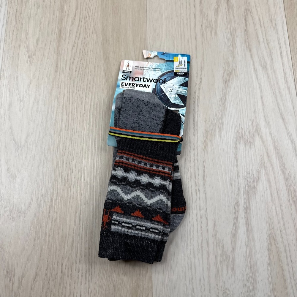 NWT Smartwool Everyday Unisex Gray Hike Light Cushion Crew Height Socks Size L